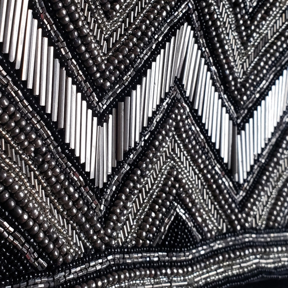 H&M Beaded Chevron Clutch / Crossbody Bag – Black & Silver Chain Strap NWT - Picture 6 of 8